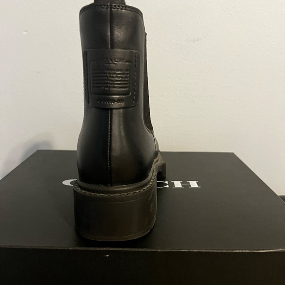 COACH Chelsey boots size 7.5 - Picture 3 of 10